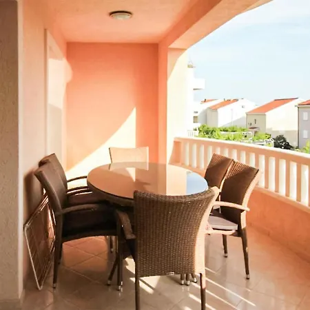 1 Bedroom Gorgeous In شقة