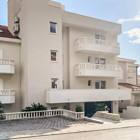Appartement 1 Bedroom Gorgeous In *