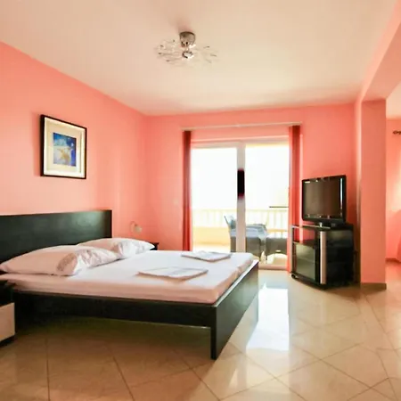 Appartement 1 Bedroom Gorgeous In *